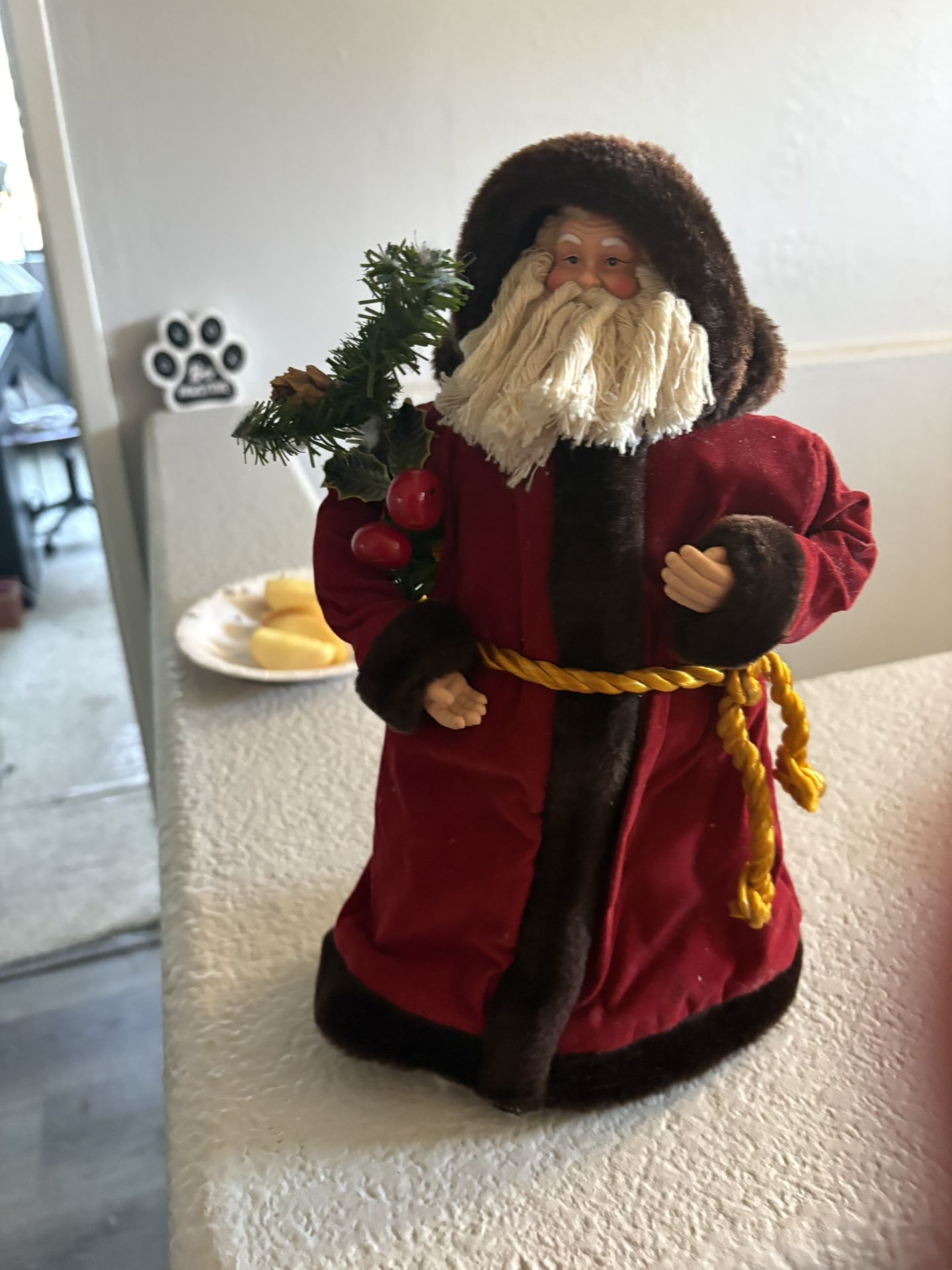 Old-Fashioned Santa