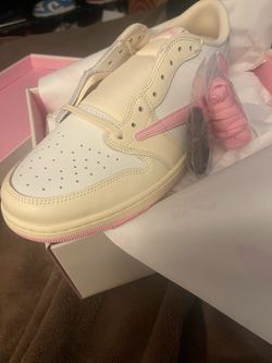 Sz 12.5 - Jordan Travis Scott x Air Jordan 1 Retro Low OG Shy Pink IQ7604-100