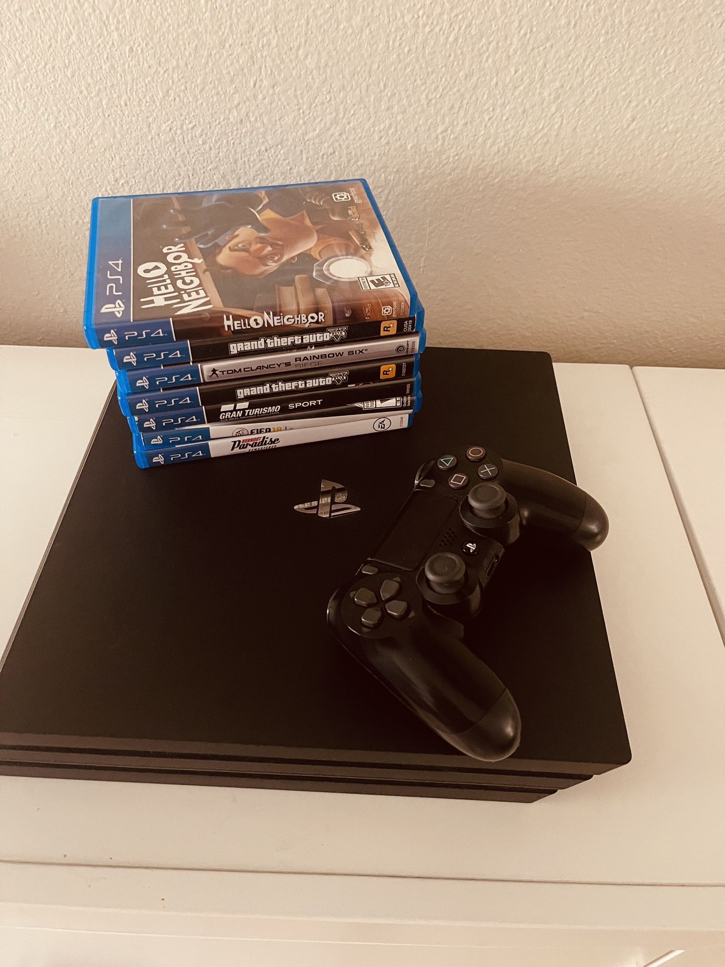 PS4 PRO 1 Tb