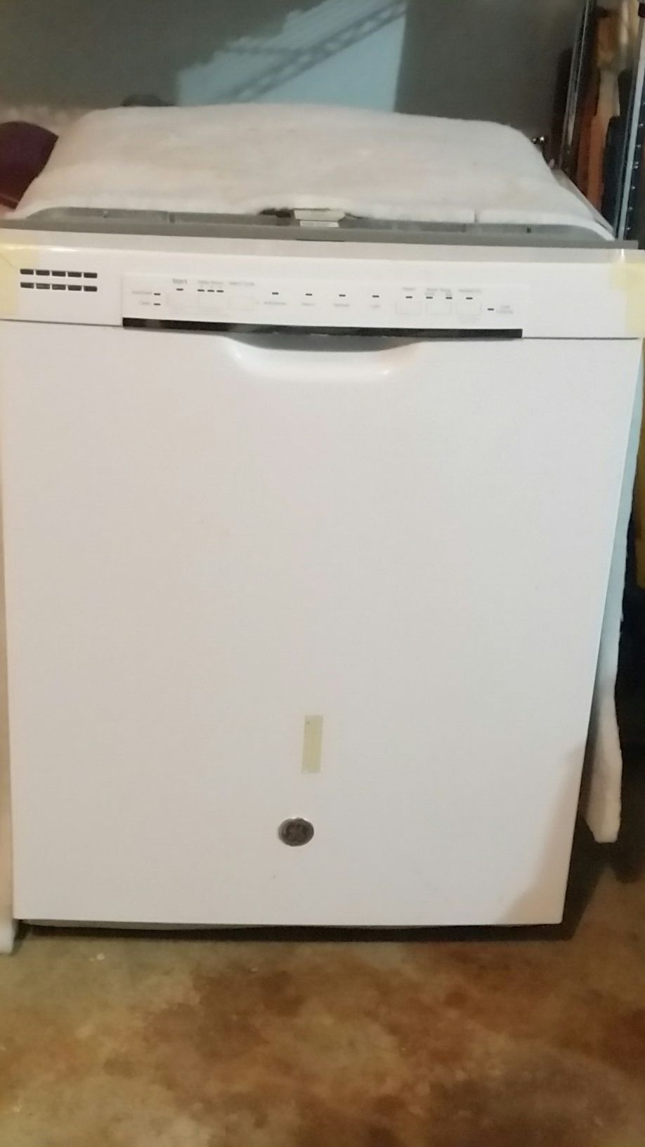 GE Dishwasher (NEW)