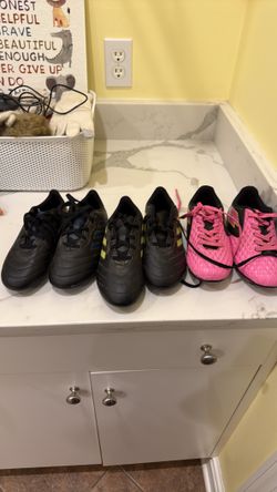 Kids’ soccer shoes