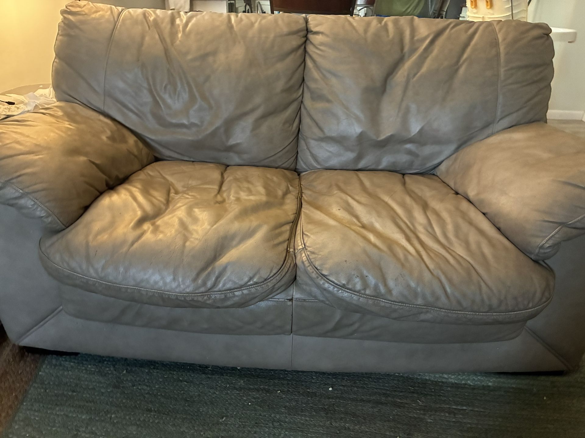 Love seat 