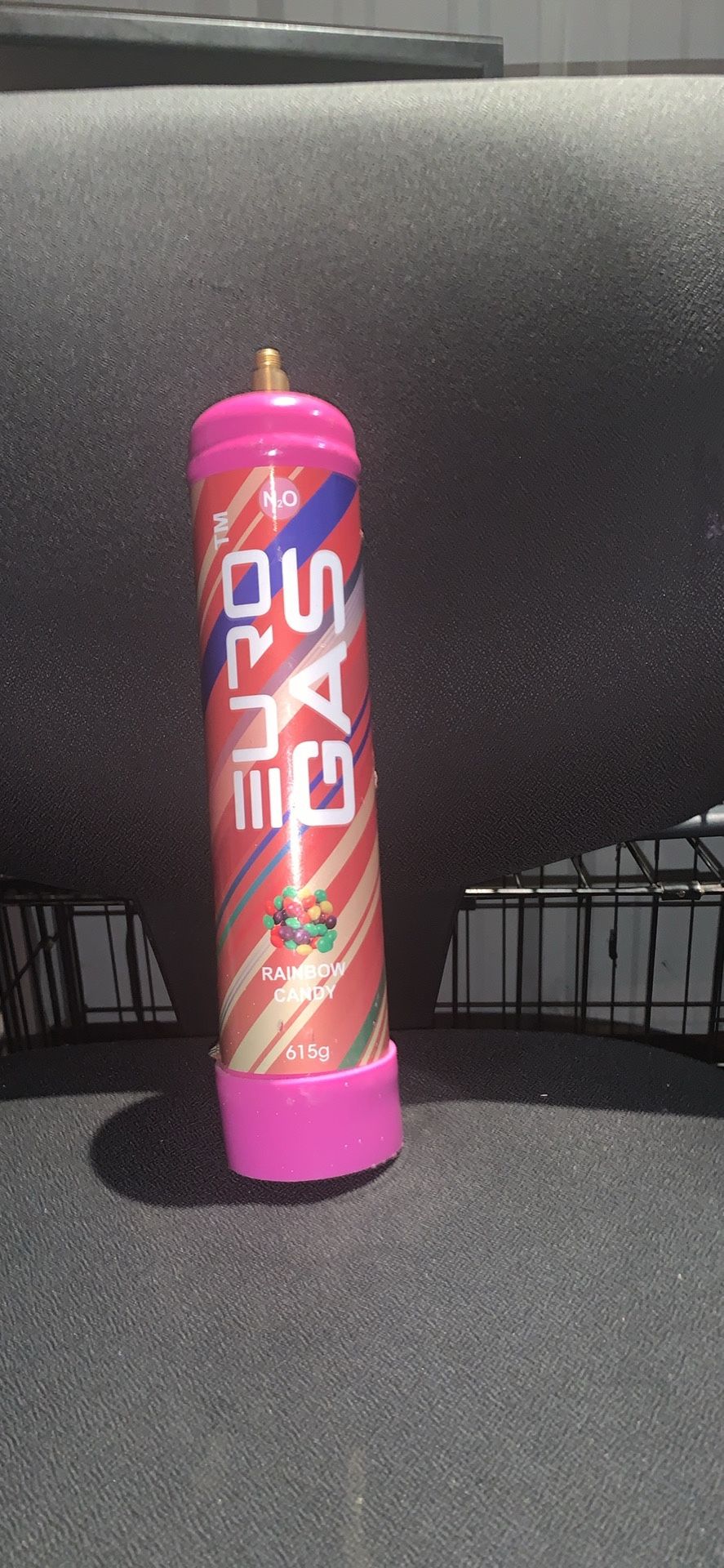 1- 615g Rainbow Candy EUROGAS N2O. 2- 640g Mango GreatWhip N2O