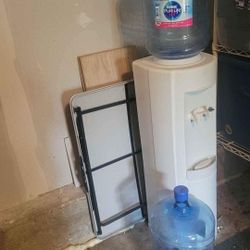 Dispensador De Agua Con 3 Botellones