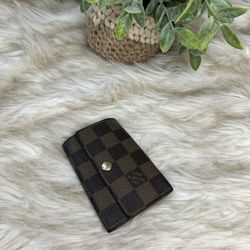 Louis Vuitton Evens Key Holder 