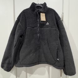 Nike ACG "Canwell Glacier" / Black / Large / New / Retail $154