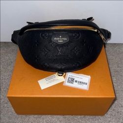 New Louis V Crossbody Fanny Bag
