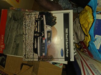 1987 Ford F-Series Pickup. This brochure includes information on the F-150, F-250, and F-350 models. 





The 1987 model year introduced electronic f