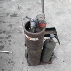 Acetylene Welding Tanks 