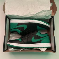 Air Jordan 1 Low Black Lucky Green 10
