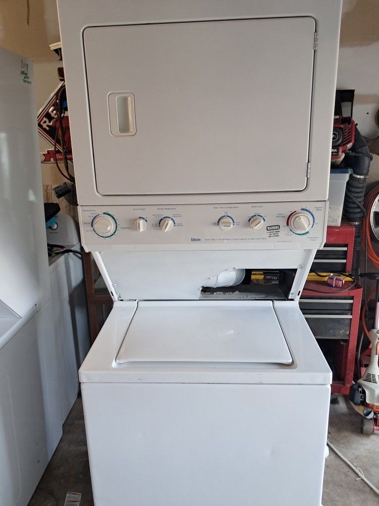 Gibson Stackable Washer Dryer Combo