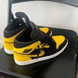 Pickup Only, $60 For Two Pair Of Shoes 