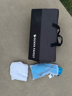 Guava lotus pack n play  + accessories