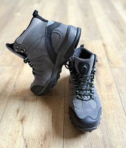 **Brand New**Women’s Hiking Boot Size 7.5
