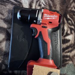 Milwaukee M18 Compact Drill Driver Tool Only 