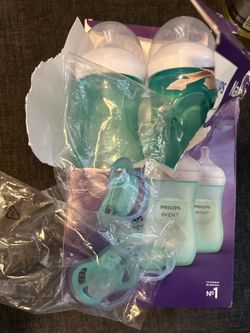 Phillips Naturel AVENT bottles And Passifer