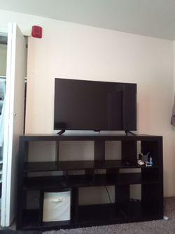 TV + Black Cube Storage Entertainment Center – Great Condition