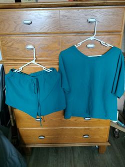 Women's blouse & shorts