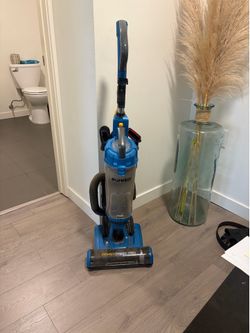 Vaccume MUST GO IMMEDIATELY
