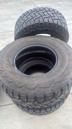 35X12.50R17 Toyo RT tires
