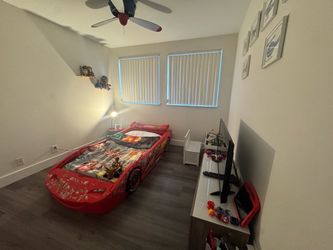 Free Car bed for kid