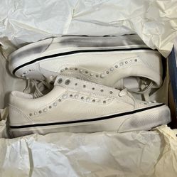 Vans Old Skool Pearlized Marshmallow White NWB / Size 7.5M