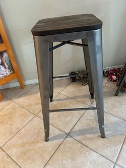 Bar stools set of 3