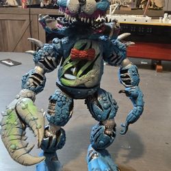 Twisted Bonnie, Lights Up. 