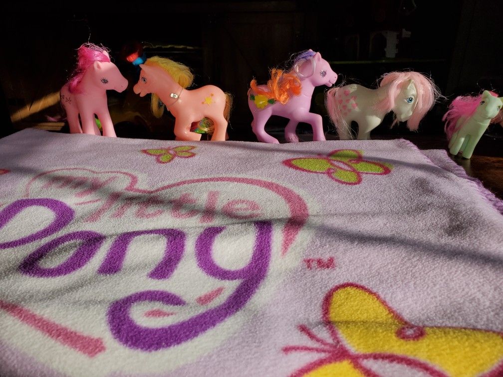 My Little Pony And 5 My Little Pony Toy's 
