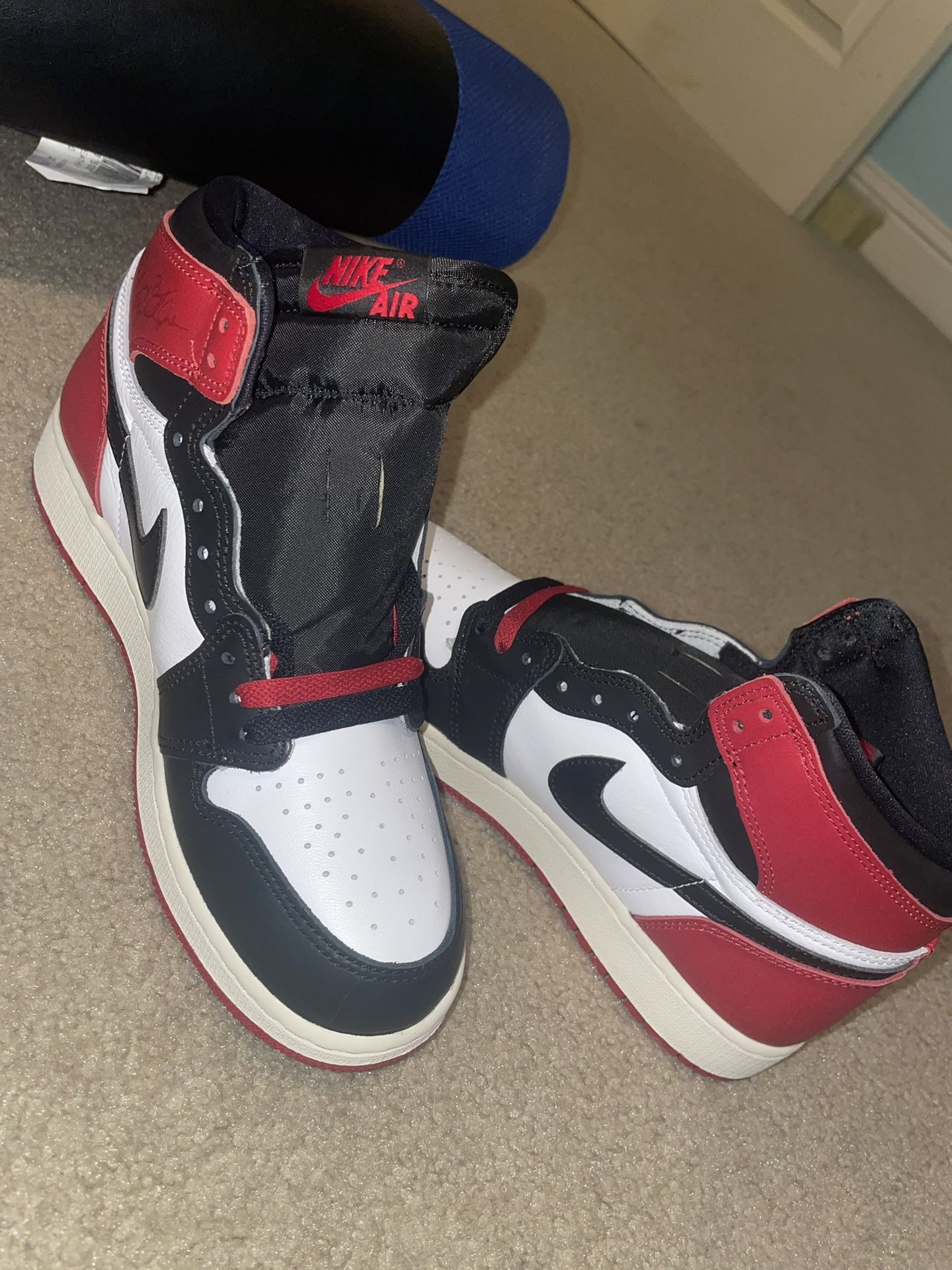 Jordan 1’s (90) And Yeezy Boosts (75)