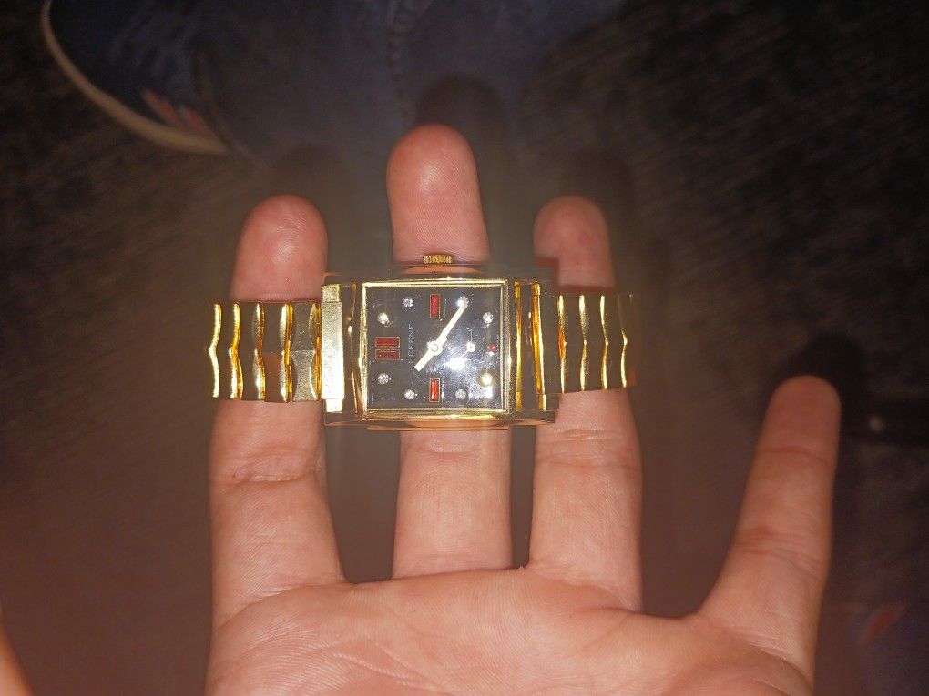 Lucerne Gold Vintage Watch