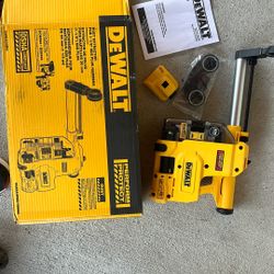 DEWALT Onboard Rotary Hammer Dust Extractor for 1-Inch SDS Plus Hammers (DWH303DH) 