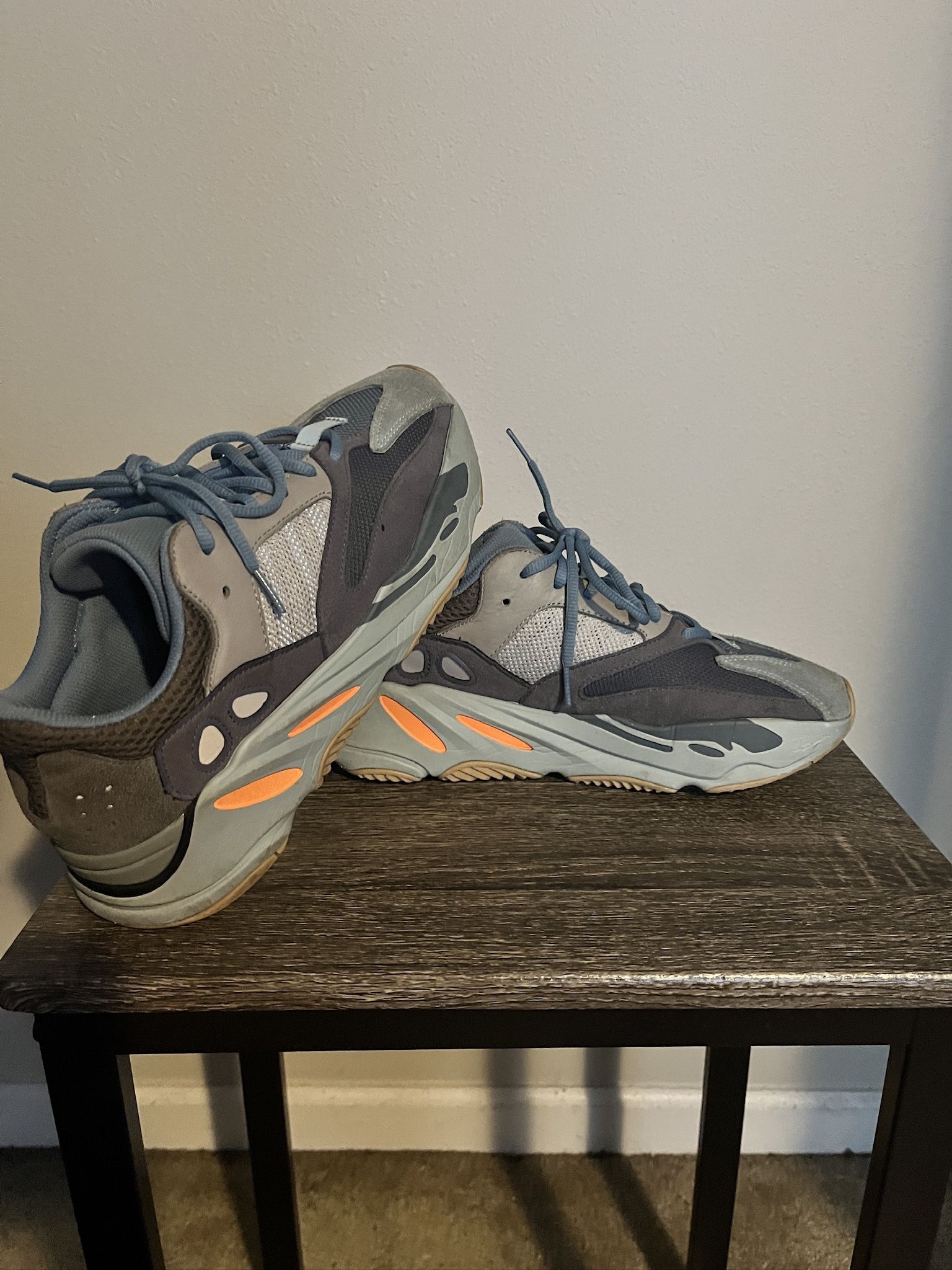 Adidas Yeezy Boost 700 V Carbon Blue Mens Size 9