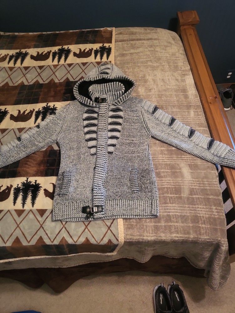 Lief Nelson Zip Up Sweater. Like New!
