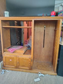 Free entertainment center
