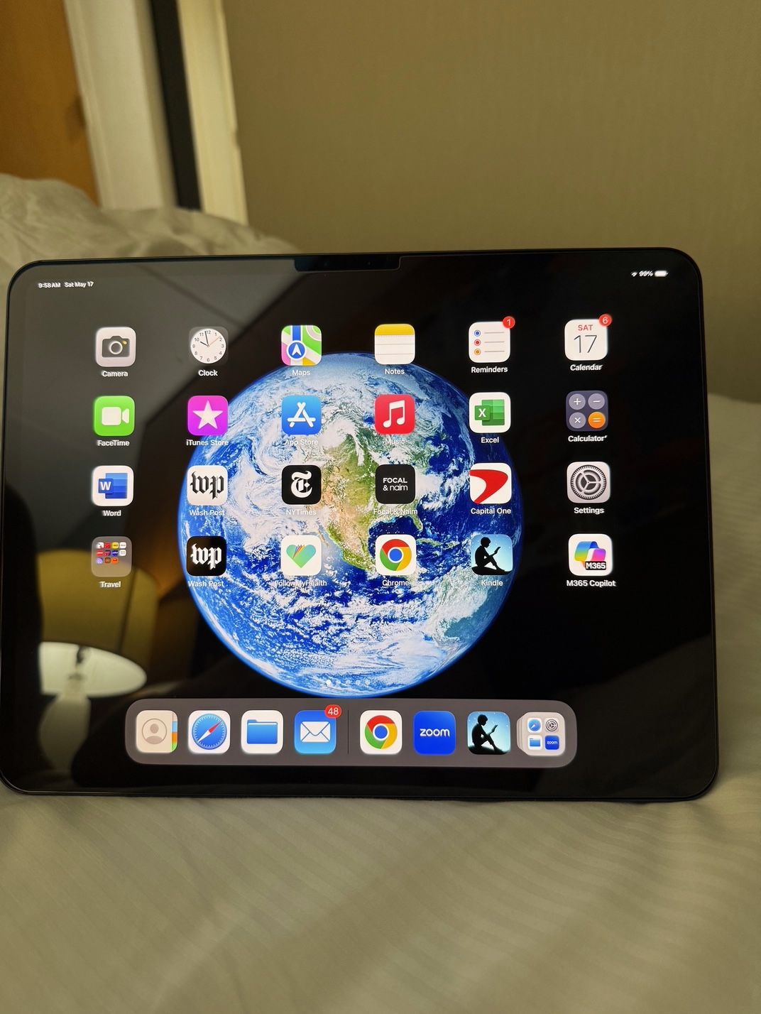 iPad Pro 13 M4 Processor - Current Model MVX23LL/A 256GB Storage - Like New Condition