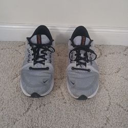 Nike Quest Running Shoe