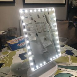 Makeup Lighted Mirror/ Great Condition 