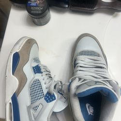 Jordan 4 Retro Military Blue 