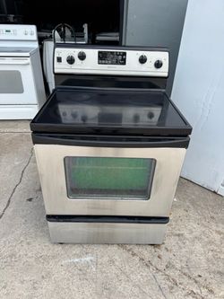 Stove Good condition everything works fine
