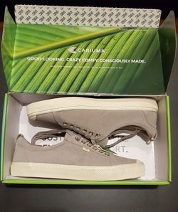 Cariuma OCA shoes