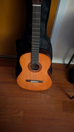 Yamaha Guitar C40