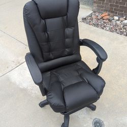 Black PU Leather Office Chair - Computer Chair - New