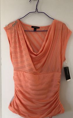 NWT! PRETTY TOP