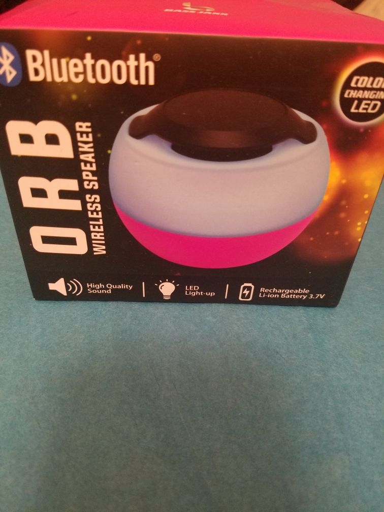 Pink wireless bluetooth Speaker W/LED light new