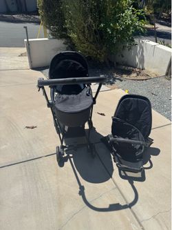 stroller with replaceable seat great for vacations and when leaving the house