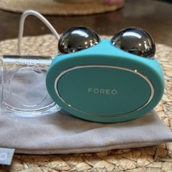 FOREO bear (not Mini) Excellent Condition 