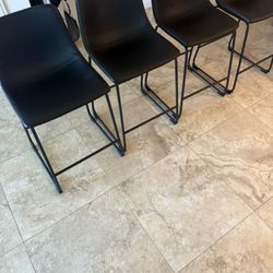 Set Of 4 Counter Stools 