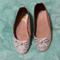 Girls Slip In Shoes Size 2m