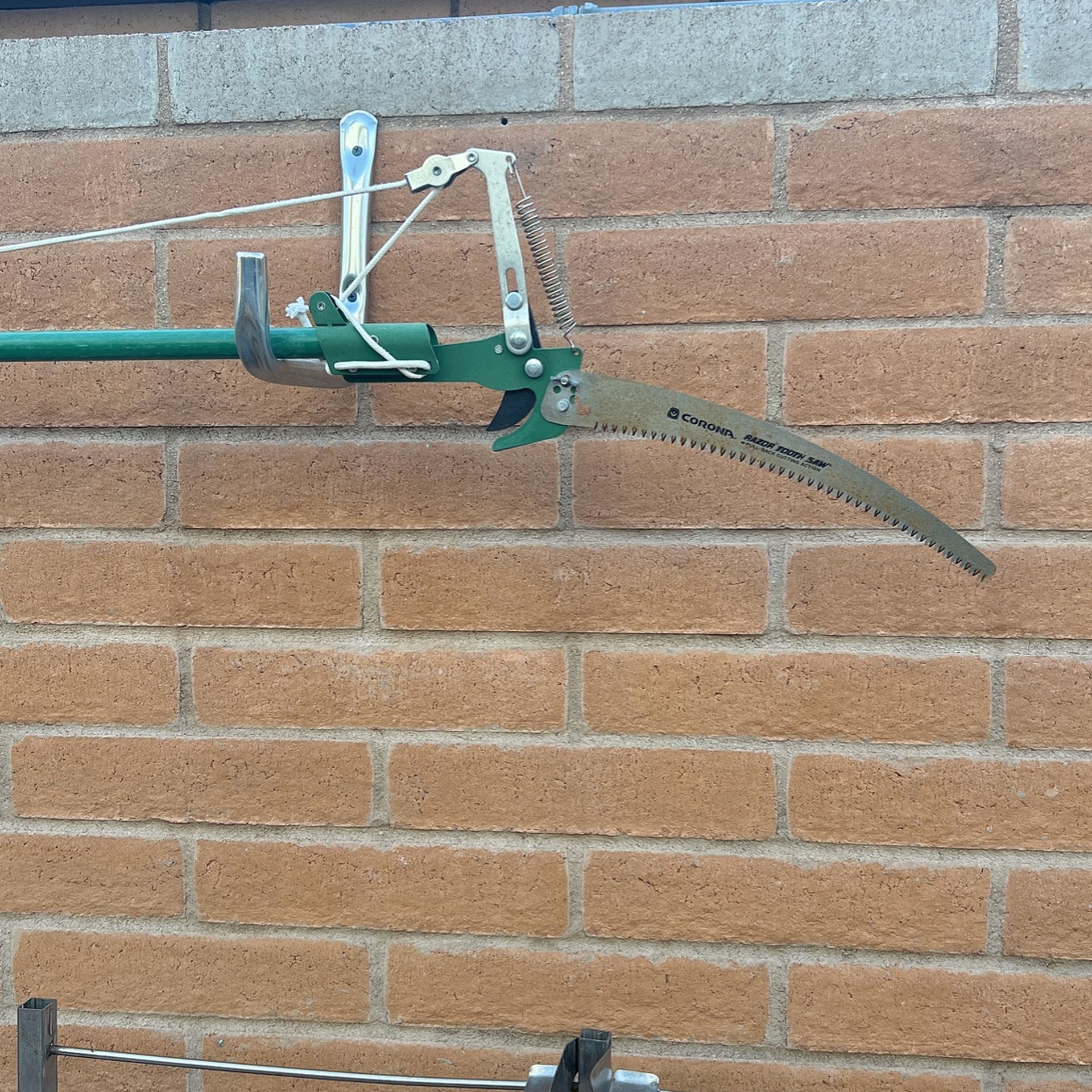 Pole Saw Tree Pruner